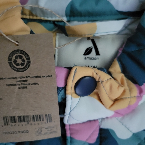 NWT Amazon Essentials Unisex Kids  Lightweight Puffer Jacket - Picture 2 of 8